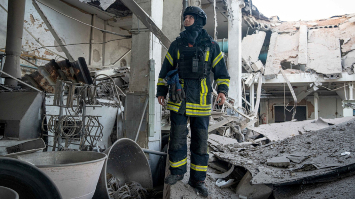 One killed in drone strike on Sumy bakery days before Easter