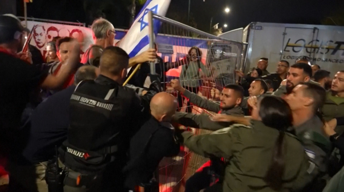 Protesters and police clash in Israel over hostages