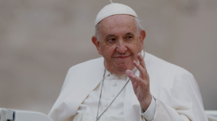 Pope Francis greets cheering Easter crowds from popemobile as he recovers from pneumonia