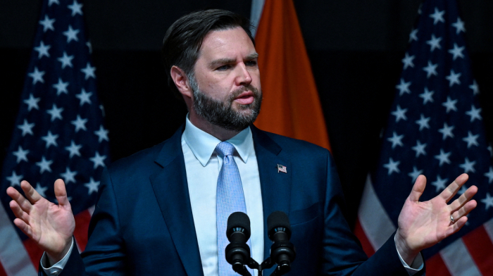 JD Vance warns Russia and Ukraine to accept ceasefire deal or risk losing U.S. support