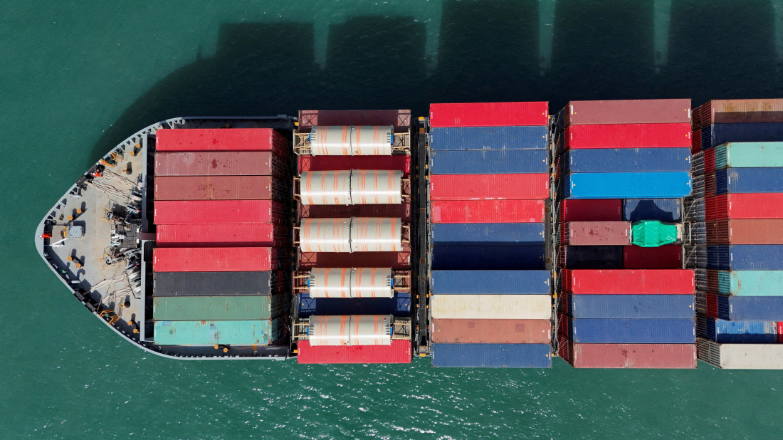 Trump administration weighs China tariff cuts amid talks