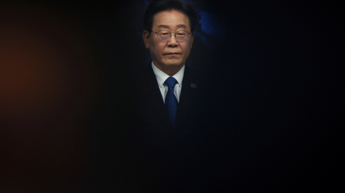 Lee Jae-myung wins democratic party primary for president