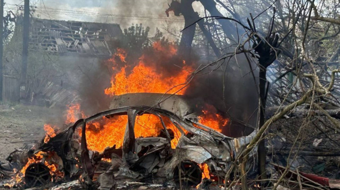 Airstrike on Kostyantynivka kills three, injures four