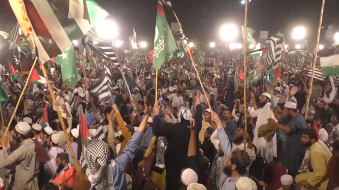 Pakistanis rally in Lahore to support Palestinians