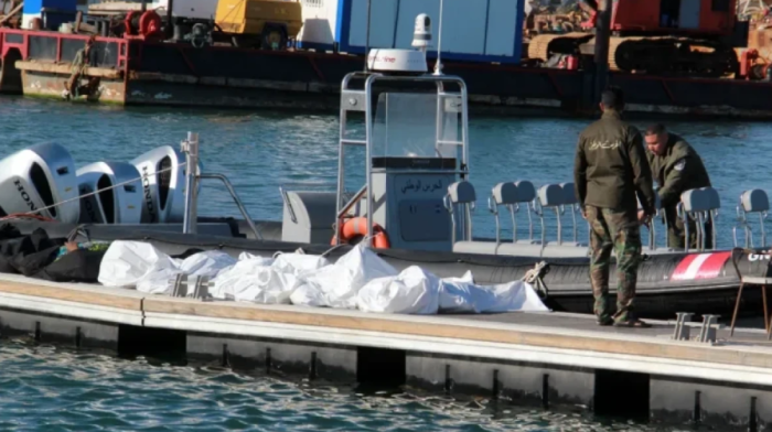 Eight migrants dead after boat sinks off Tunisia’s coast