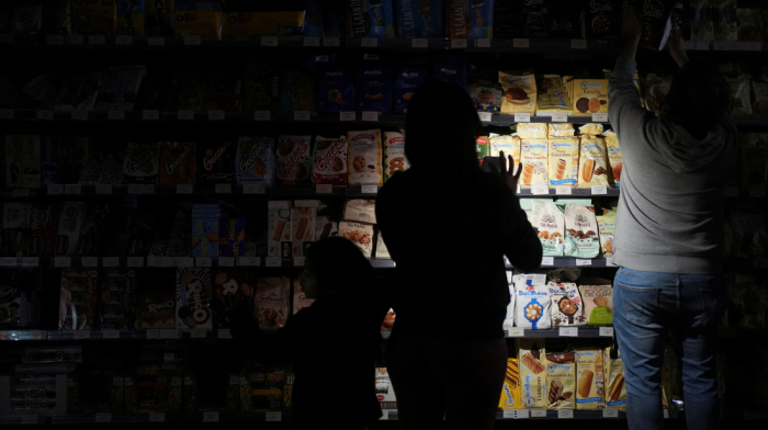 Spain declares state of emergency after blackout