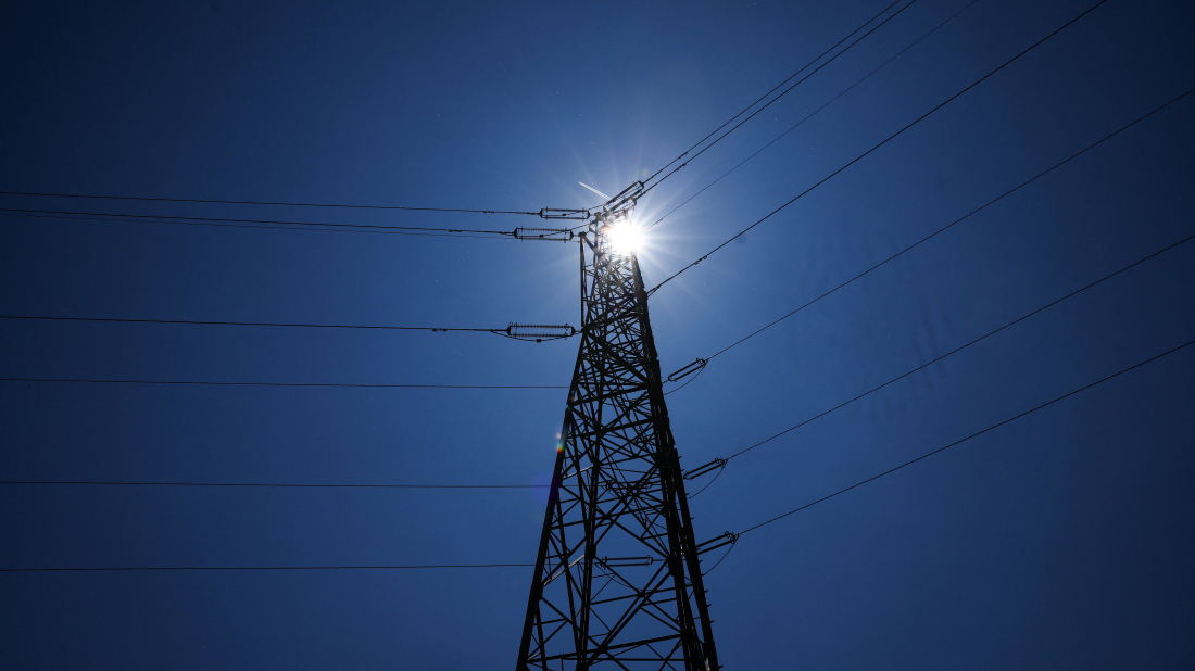 Power gradually returns after Spain-Portugal blackout