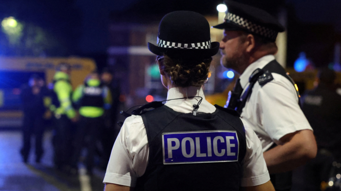 Five arrested in UK over suspected terror plot