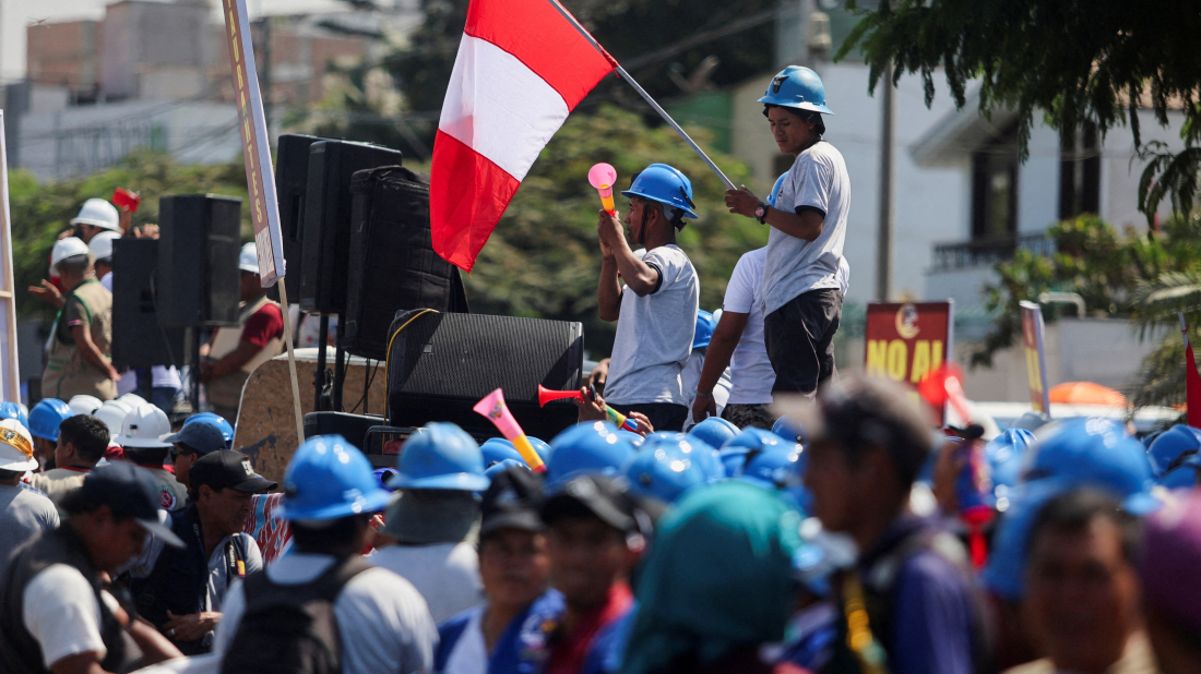 Peru halts northern mining operations After 13 Miners Killed