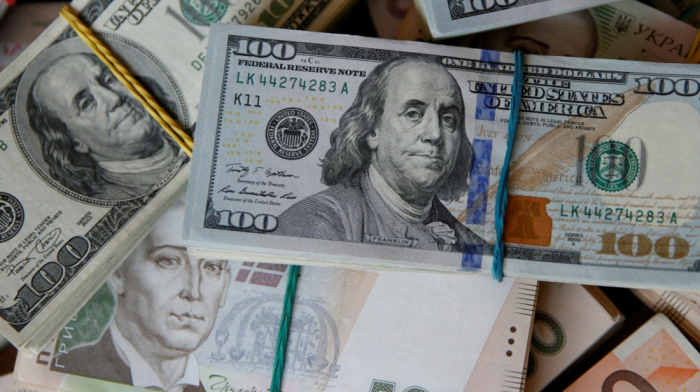 Ukraine considers shifting from dollar to euro as ties with Europe deepen