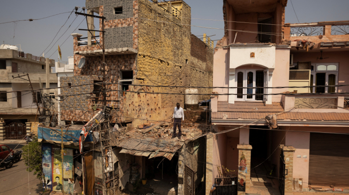 India-Pakistan ceasefire marred by renewed border violations