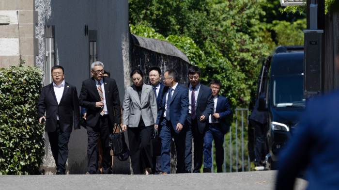 U.S. and China hold high-level trade talks in Geneva