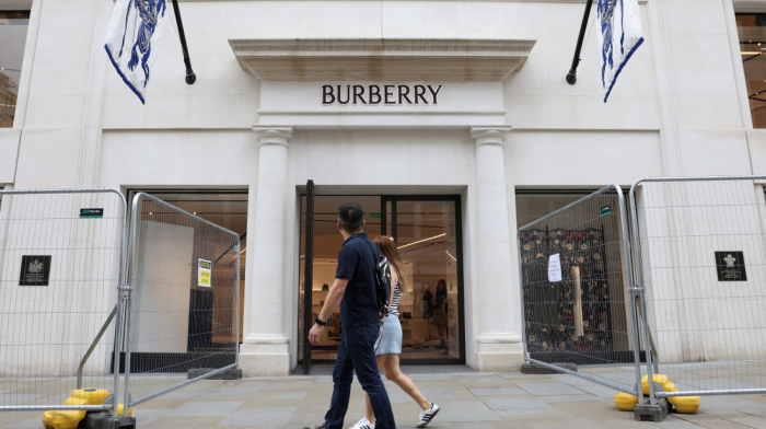 Burberry cuts 1,700 jobs amid profit turnaround