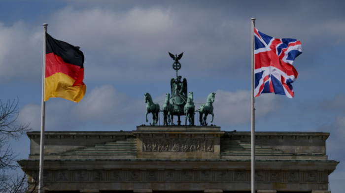 UK and Germany to develop 2,000-km strike weapon