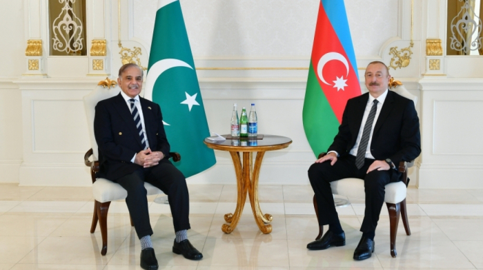 Pakistan PM makes phone call to President of Azerbaijan Ilham Aliyev