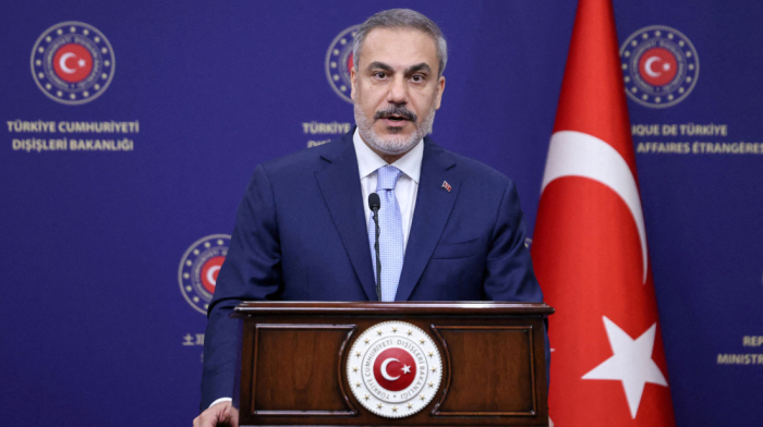 Türkiye urges Russia and Ukraine to compromise in peace talks