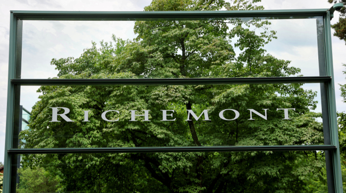 Richemont sees 7% quarterly sales rise