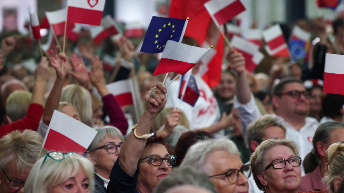 Poland votes in pivotal presidential election
