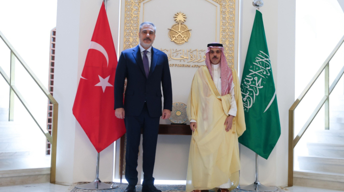 Turkish, Saudi FMs strengthen ties in Riyadh meeting