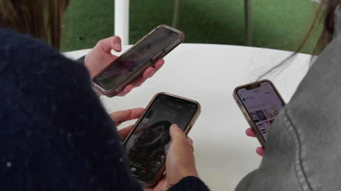 France, Spain and Greece urge EU to curb child access to social media