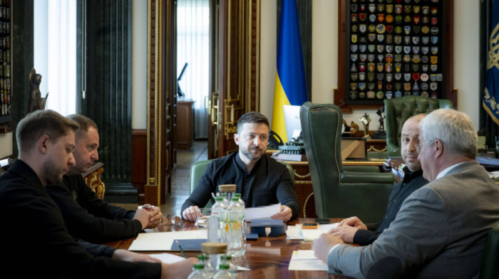 Ukraine insists on complete and unconditional ceasefire, Zelenskyy says
