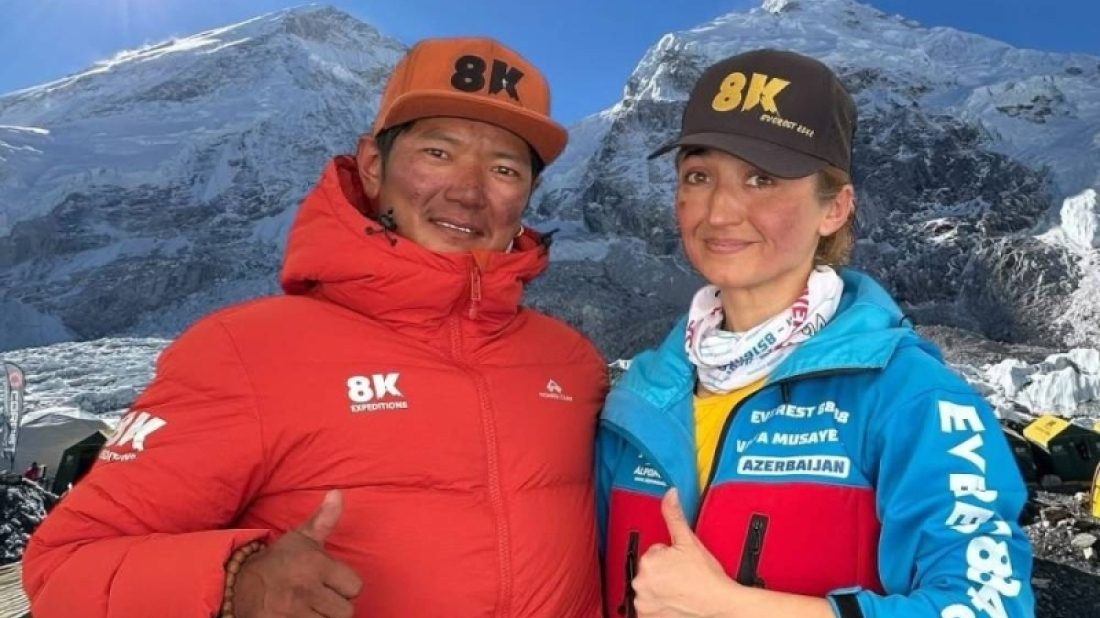 Azerbaijani mountaineer conquers Everest and Lhotse in one season