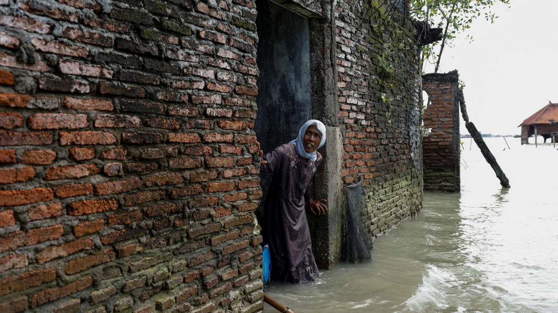 10 killed, 10 missing after flash flood and landslide in Indonesia’s West Papua