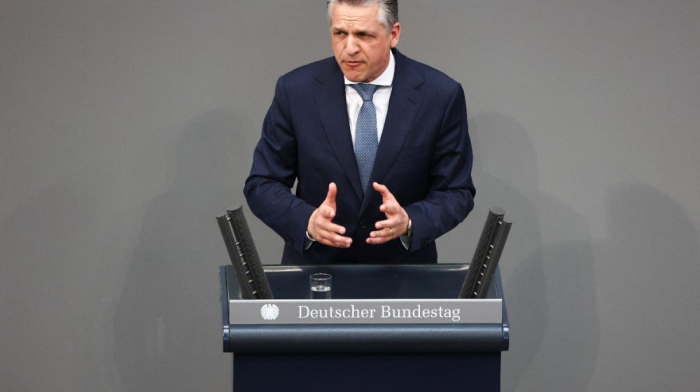 Germany’s New Chancellery Chief Urges Tougher Sanctions on Russia