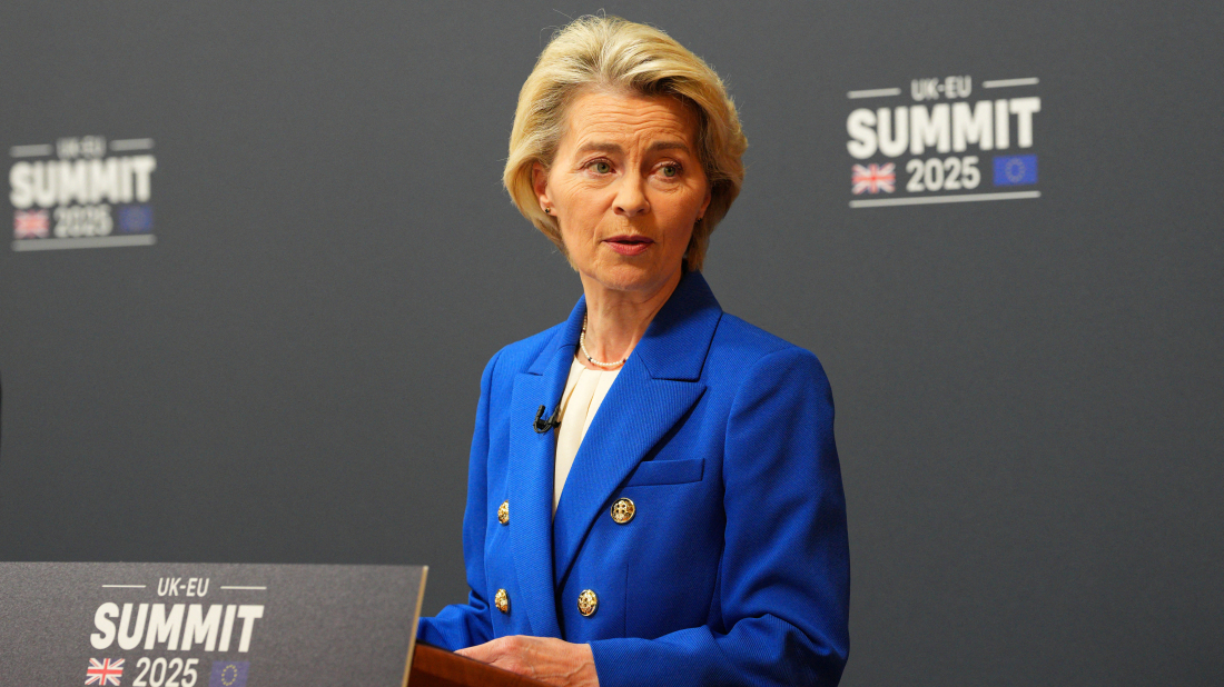 EU chief, Trump hold talks as tariff threat looms