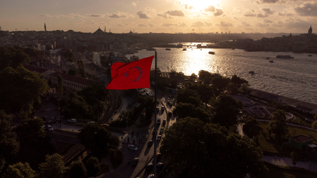 Türkiye, US officials meet to advance $100B trade target amid tariff talks