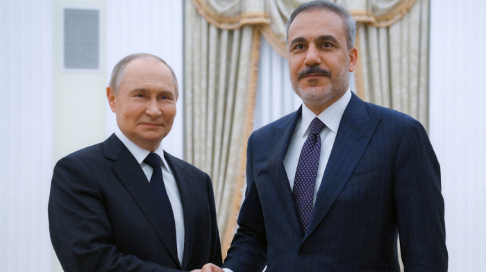 Putin, Turkish foreign minister discuss Ukraine peace efforts in Moscow