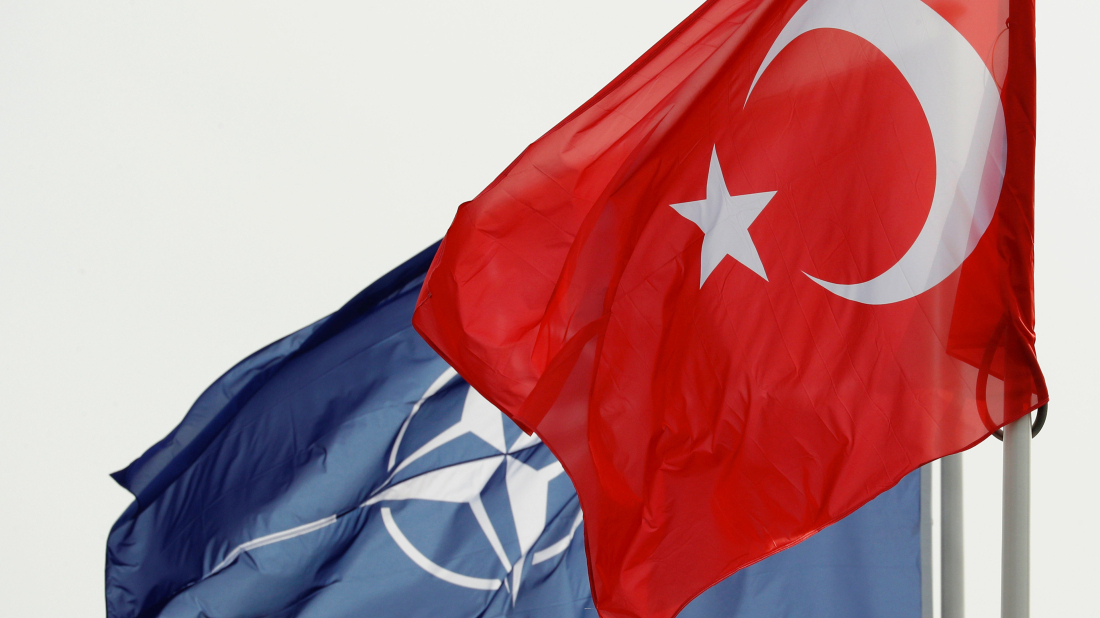NATO admiral: Türkiye a key player in Ukraine peace efforts