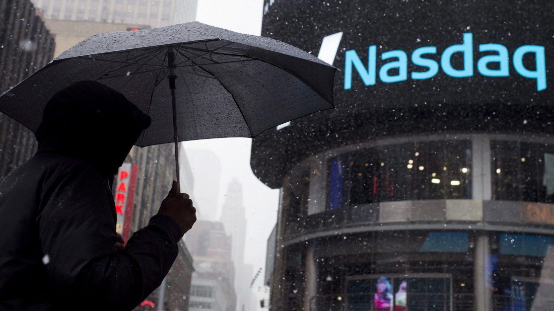 US stocks rise despite tariff uncertainty and weak GDP data