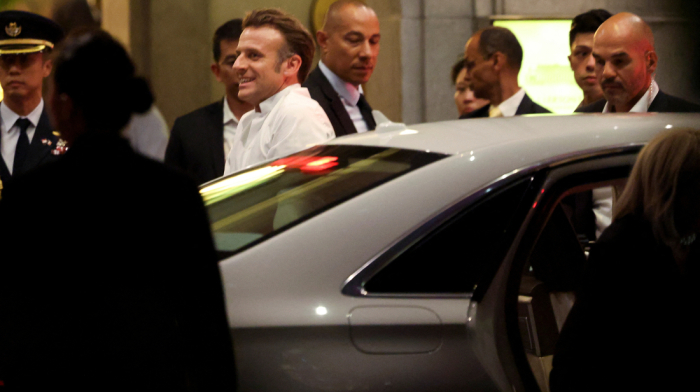 Macron visits Singapore for defense, AI and trade talks