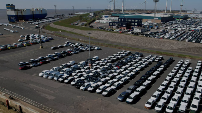 Volkswagen seeks U.S. tariff deal amid new EV investment plans