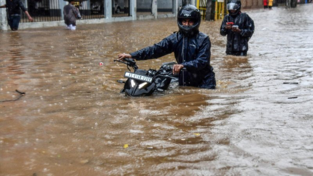 India hit by deadly monsoon floods, at least 22 dead
