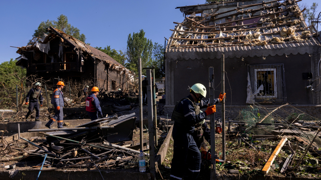 Russian attacks kill five in Zaporizhzhia, injure several in Kharkiv, regional officials say