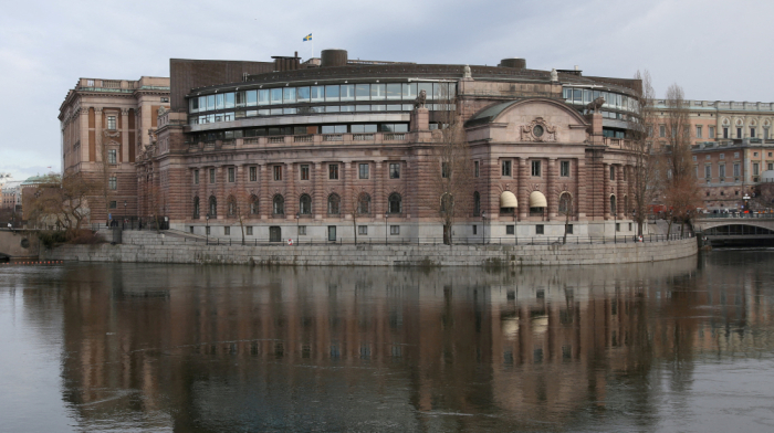 Sweden should end international adoptions, government commission says