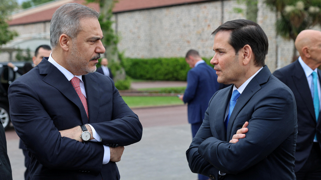 Senior Turkish and U.S. diplomats discuss Ukraine peace talks