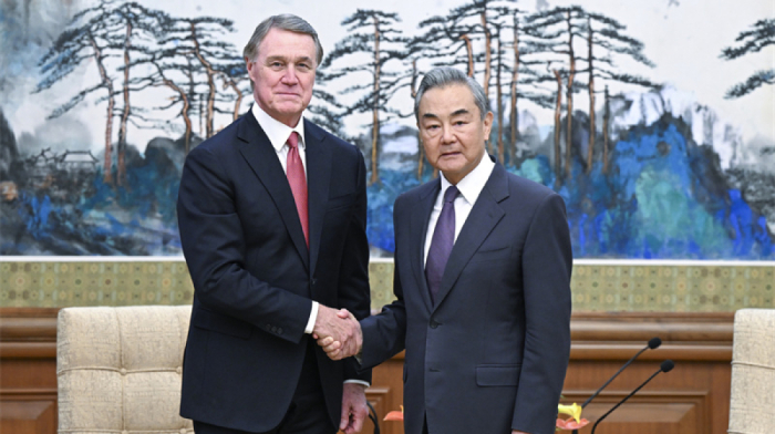 China welcomes new U.S. envoy, urges cooperation amidst bilateral tensions