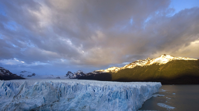 Dushanbe hosts first global summit on melting glaciers