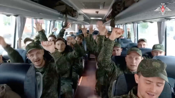 Prisoner swap between Russia and Ukraine under way