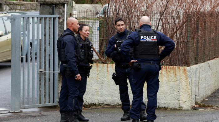 15-year-old student fatally stabs school assistant in France