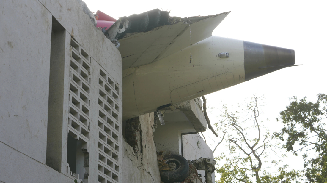DGCA orders inspection of Boeing fuel switches after Gujarat air crash