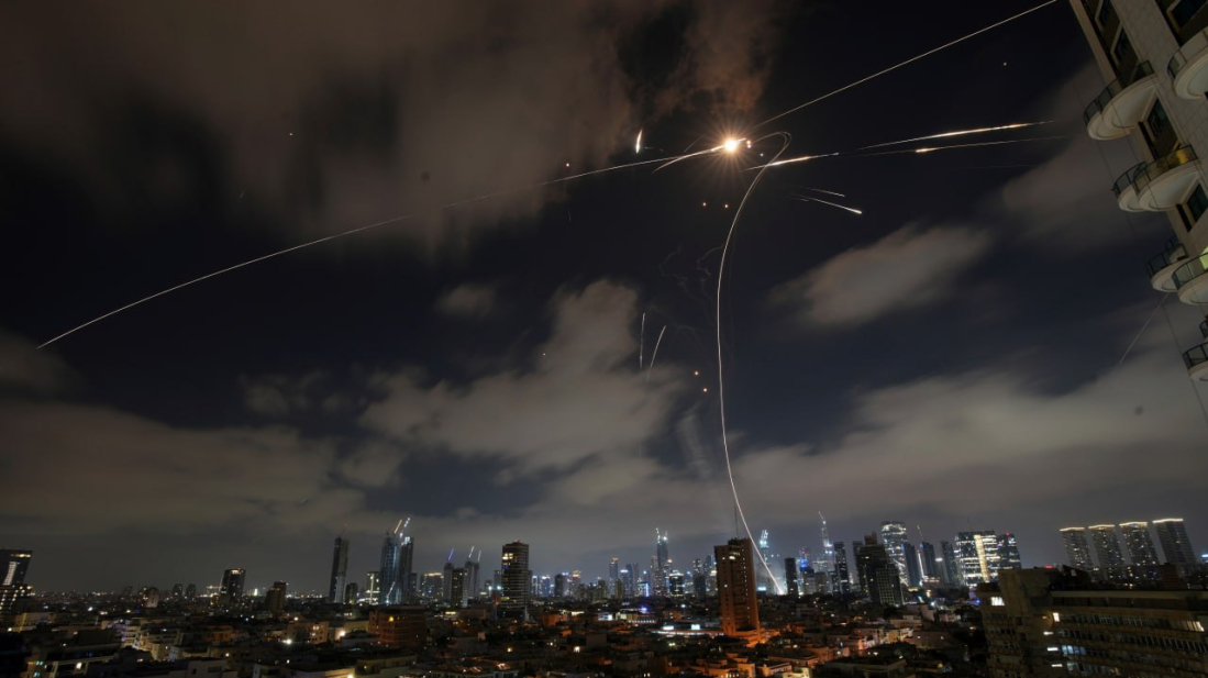 Israel under missile attack from Iran and Yemen