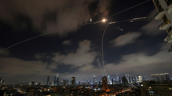 Israel under missile attack from Iran and Yemen