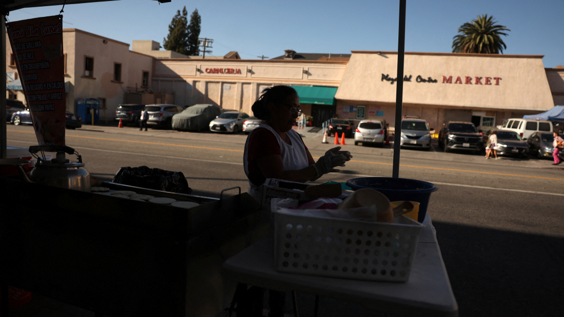 Immigration raids impact Los Angeles businesses amid rising fears