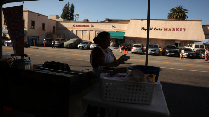 Immigration raids impact Los Angeles businesses amid rising fears