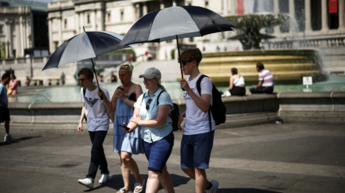 UK 32°C heatwave 100 times more likely due to climate change, scientists warn