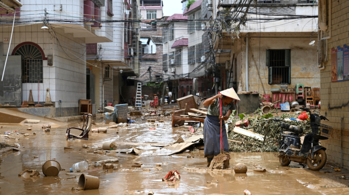 70,000 evacuated in southern China as floods, heavy rain hit Guangdong